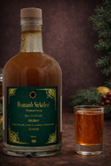 OSM 049  AKÂKÎR SİRKESİ  (Elma, Zenceﬁl, Zerdeçal, Karabiber, Çörekotu Balı)  SİRKESİ